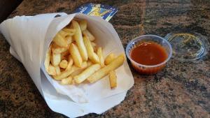 Fries and sauce